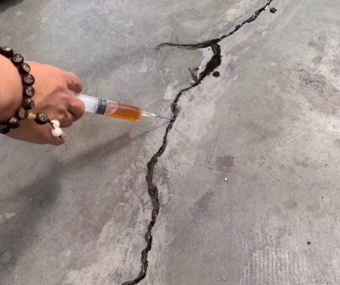 山南混凝土裂缝修补技术详解​